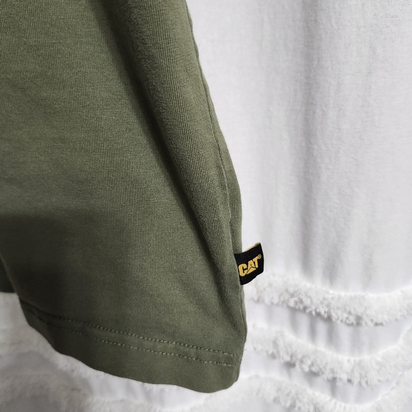 Excellent condition Men's CAT XL  T-shirt. - Picture 2 of 7